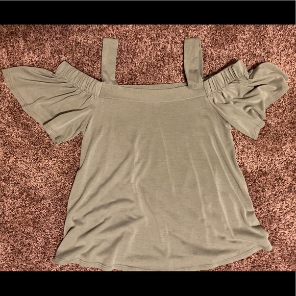Hunter Green Top - Picture 1 of 1
